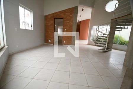 Sala de casa de condomínio à venda com 4 quartos, 431m² em Bairro das Palmeiras, Campinas