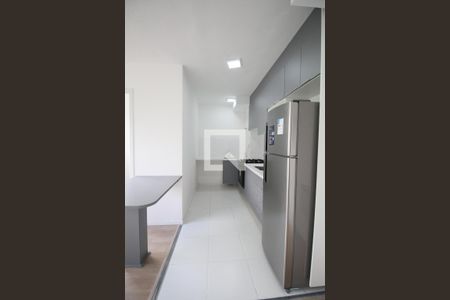 Cozinha de apartamento para alugar com 2 quartos, 32m² em Vila Suzana, São Paulo