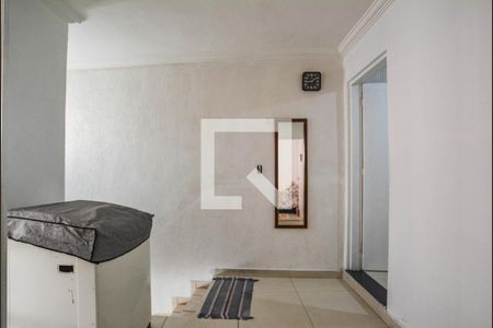Corredor de casa à venda com 4 quartos, 150m² em Vila Lucinda, Santo André