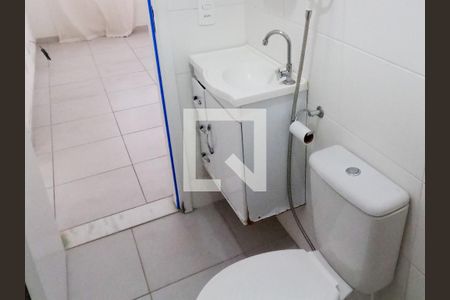 Banheiro de apartamento para alugar com 2 quartos, 44m² em Lins de Vasconcelos, Rio de Janeiro