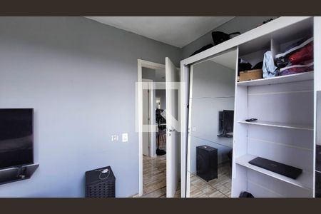 Apartamento para alugar com 2 quartos, 42m² em Jardim das Oliveiras, Itaquaquecetuba