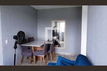 Apartamento para alugar com 2 quartos, 42m² em Jardim das Oliveiras, Itaquaquecetuba