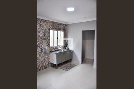 Detalhe - Sala e Cozinha de casa para alugar com 2 quartos, 60m² em São Domingos, São Paulo