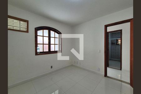 Quarto  de casa de condomínio para alugar com 4 quartos, 136m² em Recreio dos Bandeirantes, Rio de Janeiro