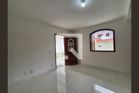 Sala  de casa de condomínio para alugar com 4 quartos, 136m² em Recreio dos Bandeirantes, Rio de Janeiro