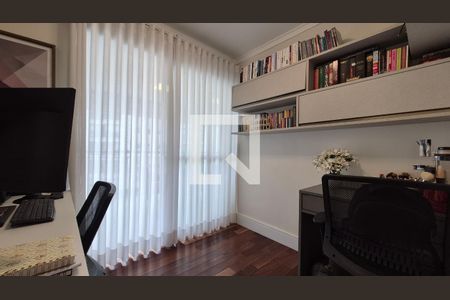 Quarto de apartamento à venda com 3 quartos, 109m² em Vila Gilda, Santo André