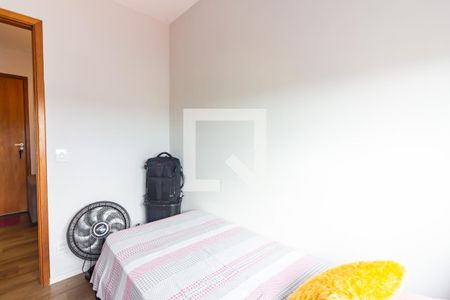 Quarto 2 de apartamento para alugar com 2 quartos, 37m² em Recanto das Rosas, Osasco