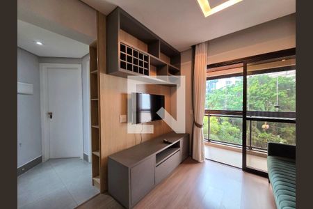 Sala de apartamento para alugar com 1 quarto, 50m² em Vila Nova Conceição, São Paulo