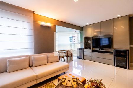 Sala de apartamento à venda com 3 quartos, 108m² em Funcionários, Belo Horizonte