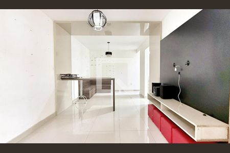 Sala de casa de condomínio para alugar com 3 quartos, 226m² em Vila Madeira, Nova Lima