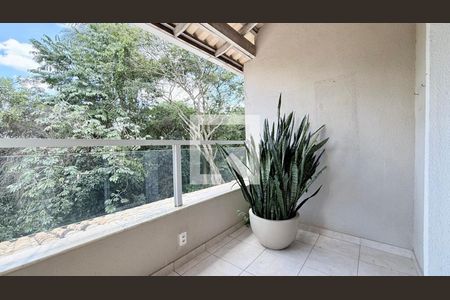 Casa de Condomínio para alugar com 3 quartos, 226m² em Vila Madeira, Nova Lima