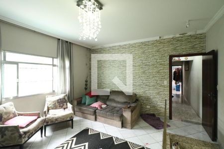 Sala de casa à venda com 3 quartos, 196m² em Taboão, Diadema