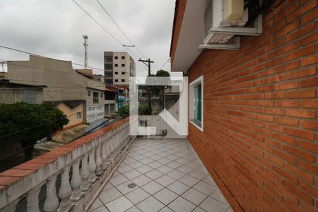 Varanda de casa à venda com 3 quartos, 196m² em Taboão, Diadema
