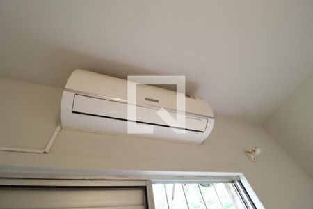 Quarto 2 de apartamento para alugar com 2 quartos, 45m² em Dona Zulmira, Uberlândia