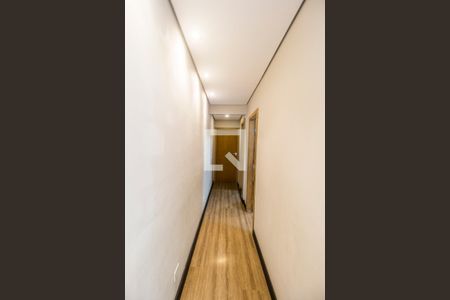 Corredor de apartamento para alugar com 2 quartos, 95m² em Jardim Itaquiti, Barueri