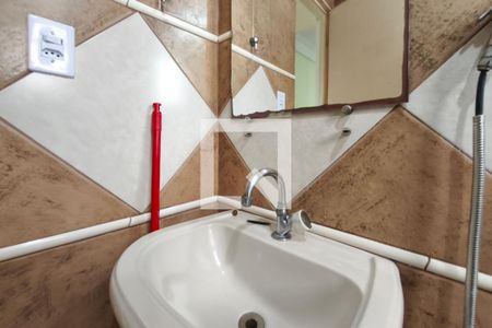 Banheiro Social de casa para alugar com 2 quartos, 53m² em Parque Residencial Vila União, Campinas