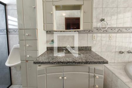 Banheiro Suíte de casa à venda com 3 quartos, 214m² em Jardim Anton Von Zuben, Campinas