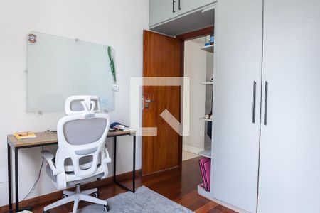 quarto 1 de apartamento para alugar com 2 quartos, 123m² em Buritis, Belo Horizonte