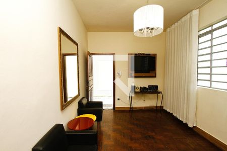 Sala de apartamento para alugar com 2 quartos, 65m² em Nova Suíça, Belo Horizonte