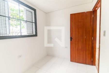 Quarto de casa para alugar com 1 quarto, 31m² em Vila Carmosina, São Paulo