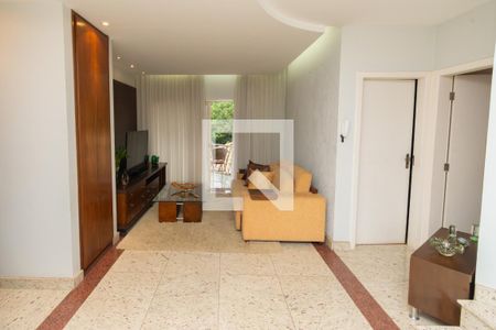 Sala de TV de casa de condomínio à venda com 4 quartos, 361m² em Paquetá, Belo Horizonte