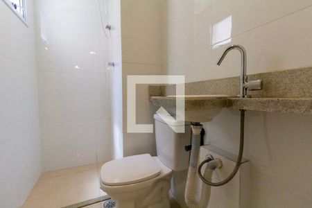 Banheiro de apartamento para alugar com 1 quarto, 44m² em Penha de França, São Paulo