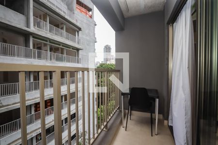 Varanda de kitnet/studio para alugar com 1 quarto, 23m² em Cerqueira César, São Paulo