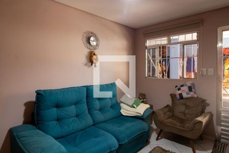 Sala de casa à venda com 3 quartos, 117m² em Cidade Antônio Estêvão de Carvalho, São Paulo