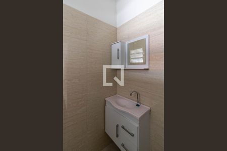 Banheiro de casa de condomínio para alugar com 1 quarto, 40m² em Cabuçu, Guarulhos