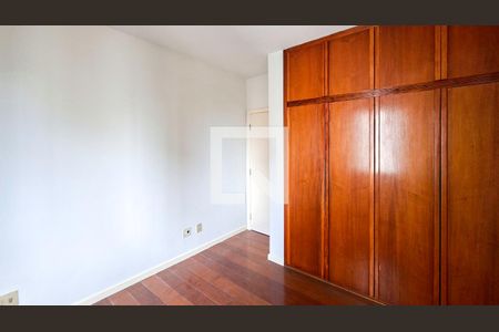 Quarto de apartamento para alugar com 2 quartos, 83m² em Funcionários, Belo Horizonte