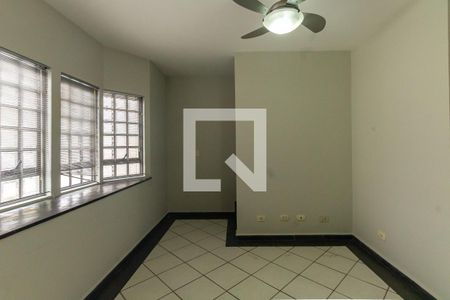 Sala de casa à venda com 4 quartos, 270m² em Vila Esperança, São Paulo