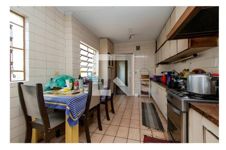 Casa para alugar com 5 quartos, 300m² em Perdizes, São Paulo