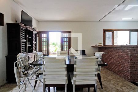 Sala de casa de condomínio à venda com 4 quartos, 300m² em Jardim Peri, São Paulo