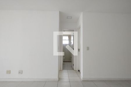 Sala de apartamento para alugar com 2 quartos, 77m² em Barra da Tijuca, Rio de Janeiro
