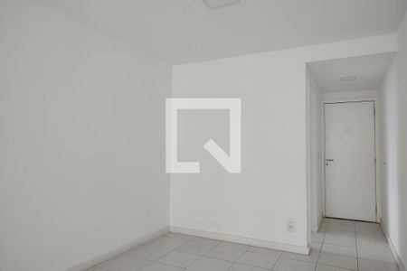 Sala de apartamento para alugar com 2 quartos, 77m² em Barra da Tijuca, Rio de Janeiro