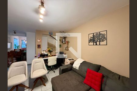 Sala  de casa à venda com 2 quartos, 107m² em Campo Belo, São Paulo