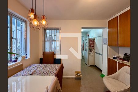 Sala  de casa à venda com 2 quartos, 107m² em Campo Belo, São Paulo