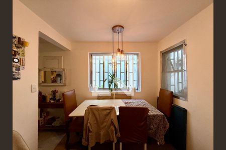 Sala  de casa à venda com 2 quartos, 107m² em Campo Belo, São Paulo