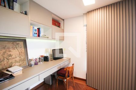 Quarto  de apartamento à venda com 4 quartos, 274m² em Vila Clementino, São Paulo