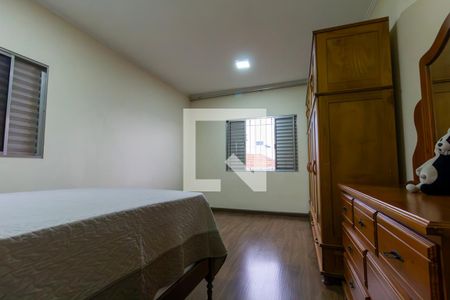 Quarto 1 de casa à venda com 2 quartos, 157m² em Vila Carrão, São Paulo