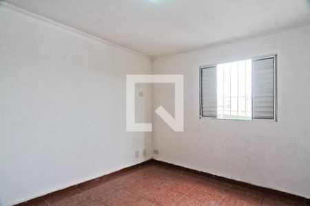Quarto 2 de casa para alugar com 2 quartos, 70m² em Vila Arcadia, São Paulo
