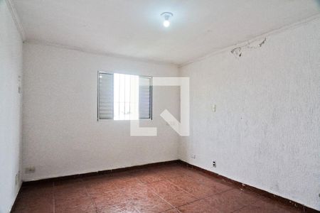 Quarto 2 de casa para alugar com 2 quartos, 70m² em Vila Arcadia, São Paulo