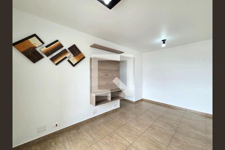 Sala de apartamento para alugar com 2 quartos, 50m² em Moema, São Paulo