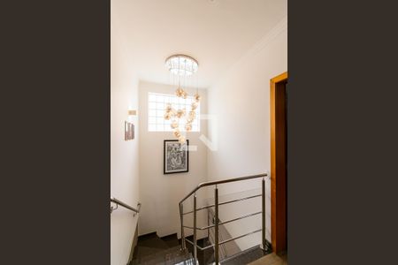 Escada de casa à venda com 3 quartos, 150m² em Vila Graciosa, São Paulo