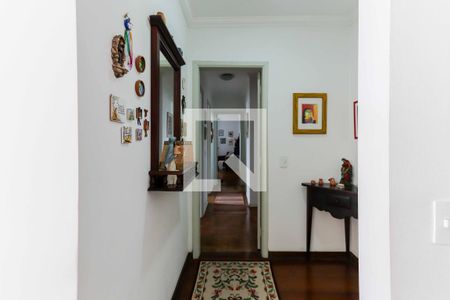 Corredor de apartamento à venda com 3 quartos, 120m² em Vila Pirajussara, São Paulo