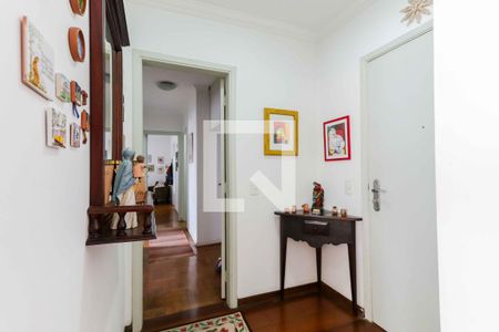 Corredor de apartamento à venda com 3 quartos, 120m² em Vila Pirajussara, São Paulo