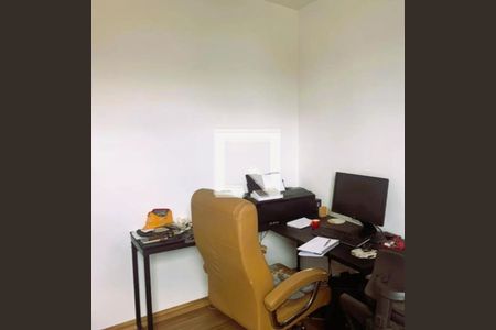 Quarto de apartamento para alugar com 3 quartos, 108m² em Buritis, Belo Horizonte