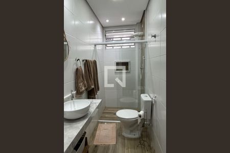 Banheiro de apartamento para alugar com 1 quarto, 54m² em Boqueirão, Santos