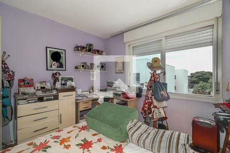 Quarto 2 de apartamento para alugar com 2 quartos, 64m² em Vila Ipiranga, Porto Alegre