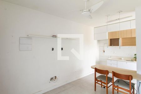 Sala de casa à venda com 2 quartos, 75m² em Fátima, Canoas